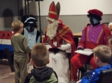 Sinterklaasfeest bij S.K.N.W.K. voor JO7-1 van vrijdag 1 december 2023 (144/180)